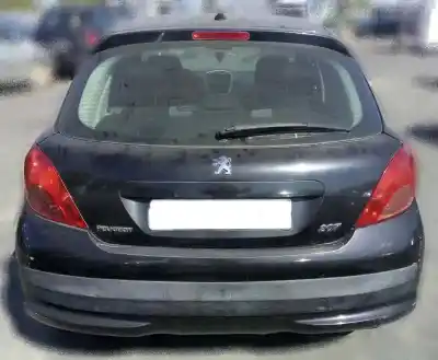 Veicolo di demolizione peugeot 207 1.4 hdi dell'anno 2006 alimentato 8hz