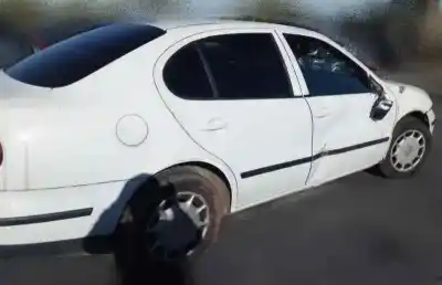 Veículo de Sucata seat toledo (1m2) 1.9 tdi do ano 2003 alimentado alh