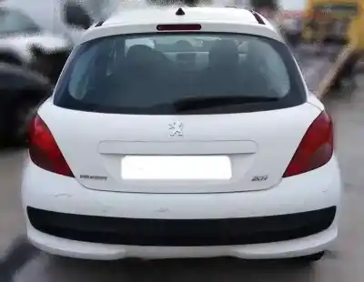 Veicolo di demolizione peugeot 207 1.4 hdi dell'anno 2007 alimentato 8hz