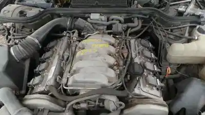 Здавання транспортного засобу audi a8 (d2) 4.2 quattro року 1994 потужний akg