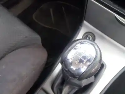 Veículo de Sucata toyota corolla (_e12_) 1.4 d (nde120_) do ano 2004 alimentado 1nd