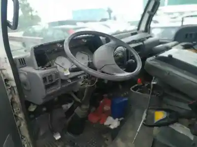 Veicolo di demolizione nissan cabstar e 3.0 d dell'anno 2003 alimentato bd30