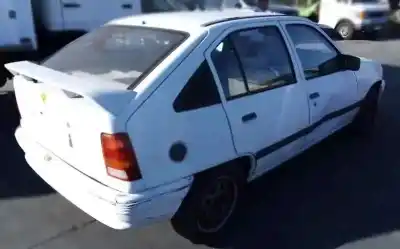 Sloopvoertuig opel kadett 1.4 g van het jaar 1990 aangedreven 1.4 nv