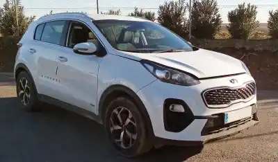 Veicolo di demolizione kia                                                sportage iv (ql, qle)                                                                                                                                                                                                                                      1.6 crdi                                                                                                                                                                                                                                                   dell'anno 2019 alimentato d4fe