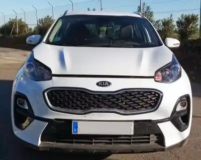 Veicolo di demolizione kia                                                sportage iv (ql, qle)                                                                                                                                                                                                                                      1.6 crdi                                                                                                                                                                                                                                                   dell'anno 2019 alimentato d4fe