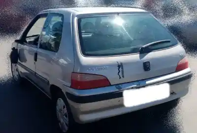 Veículo de Sucata peugeot                                            106 (s2)                                                                                                                                                                                                                                                   1.1                                                                                                                                                                                                                                                        do ano 2001 alimentado hfx