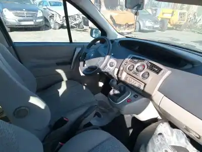 Veicolo di demolizione renault scenic ii 1.5 dci diesel dell'anno 2005 alimentato k9k732