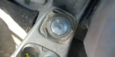 Veículo de Sucata mazda premacy (cp) 2.0 turbodiesel cat do ano 2003 alimentado rf