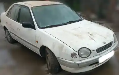 Verschrottungsfahrzeug TOYOTA COROLLA (E11) 1.6 Linea Terra des Jahres 1998 angetrieben 4AFE