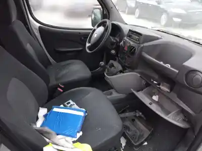 Veicolo di demolizione fiat doblo monospace (119_, 223_) 1.3 jtd dell'anno 2009 alimentato 199a2000