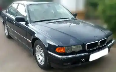 Veículo de Sucata BMW SERIE 7 (E38) 3.0 24V Turbodiesel CAT do ano 2000 alimentado 306D1