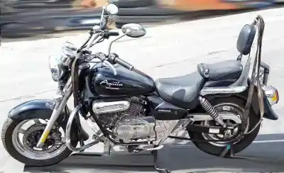 Veículo de Sucata hyosung aquila 250 cm3 do ano 2008 alimentado gv250