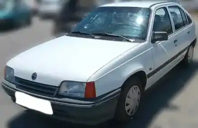 Veículo de Sucata opel kadett e 1.6 do ano 1989 alimentado 1.6sv