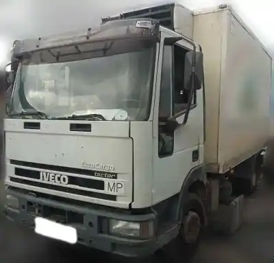 Veículo de Sucata IVECO EUROCARGO 05.03 -> 5.9 Diesel do ano 2002 alimentado F4AE0681E