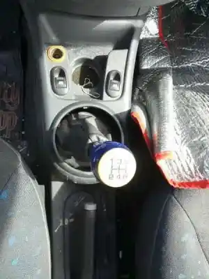 Veículo de Sucata citroen c3 1.4 do ano 2005 alimentado kfv