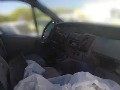 Здавання транспортного засобу renault trafic combi (ab 4.01) 1.9 diesel року 2004 потужний f9q762