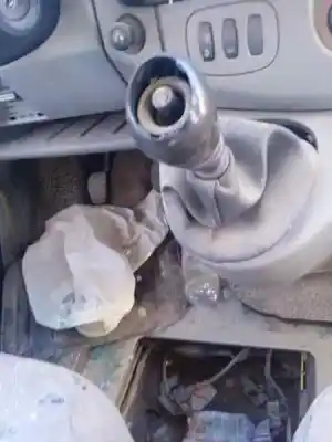 Здавання транспортного засобу renault trafic combi (ab 4.01) 1.9 diesel року 2004 потужний f9q762