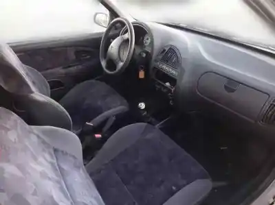 Véhicule à la ferraille citroen                                            saxo                                                                                                                                                                                                                                                       1.6 vts                                                                                                                                                                                                                                                    de l'année 2001 alimenté nft