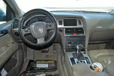 Здавання транспортного засобу audi q7 (4l) 3.0 v6 24v tdi року 2006 потужний bug
