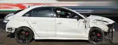 Veículo de Sucata AUDI A3 SEDÁN (8VS) 2.0 16V TDI do ano 2014 alimentado CRLB