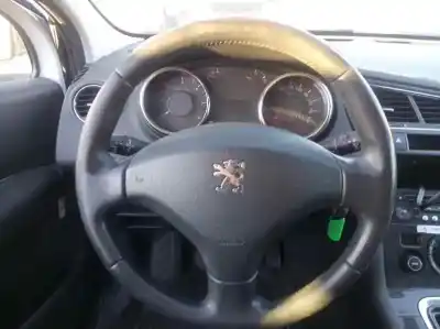 Veículo de Sucata peugeot 5008 2.0 16v hdi fap do ano 2013 alimentado rhe