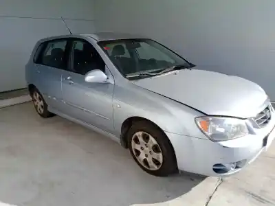 Veicolo di demolizione kia cerato 1.5 crdi dell'anno 2005 alimentato d4fa