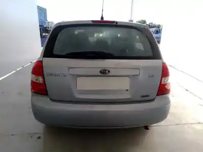 Veicolo di demolizione kia cerato 1.5 crdi dell'anno 2005 alimentato d4fa