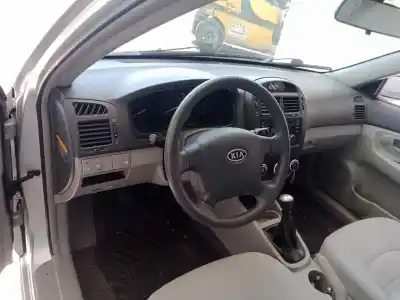 Veicolo di demolizione kia cerato 1.6 crdi dell'anno 2007 alimentato d4fb