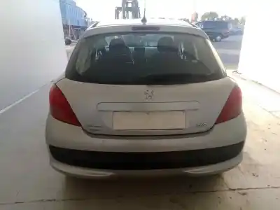 Veicolo di demolizione peugeot 207 1.4 hdi dell'anno 2007 alimentato 8hz