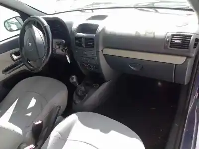 Scrapping Vehicle renault clio ii fase ii (b/cb0) 1.2 of the year 2003 powered d7f726