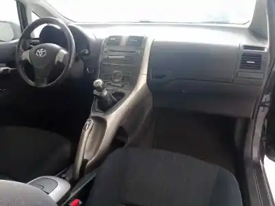 Véhicule à la ferraille toyota auris 2.0 d-4d cat de l'année 2007 alimenté 1ad