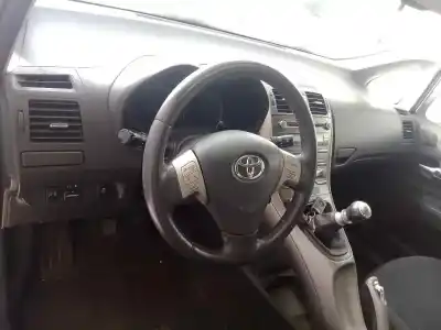 Véhicule à la ferraille toyota auris 2.0 d-4d cat de l'année 2007 alimenté 1ad