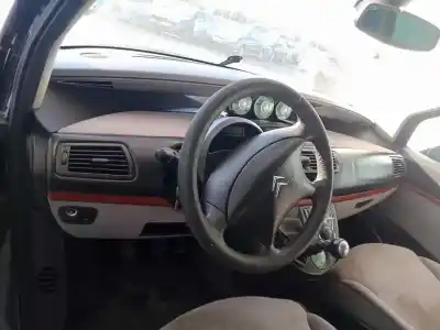 Scrapping Vehicle citroen c8 2.2 hdi 16v premier ii of the year 2005 powered 4hw