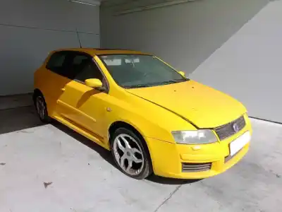 Veicolo di demolizione fiat stilo multi wagon (192) 1.9 jtd 115 dell'anno 2002 alimentato 192a1000