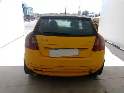 Veicolo di demolizione fiat stilo multi wagon (192) 1.9 jtd 115 dell'anno 2002 alimentato 192a1000