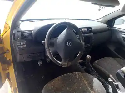 Veicolo di demolizione fiat stilo multi wagon (192) 1.9 jtd 115 dell'anno 2002 alimentato 192a1000