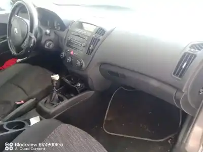 Veículo de Sucata kia cee'd fastback (ed) 1.4 do ano 2007 alimentado g4fa