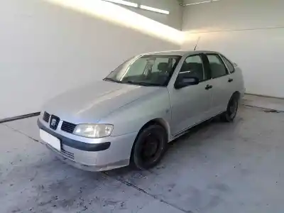 Vehículo de desguace SEAT CORDOBA BERLINA (6K2)  del año 1999 con motor AGR