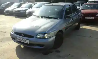 Vehículo de desguace FORD ESCORT BERL./TURNIER  del año 1998 con motor 