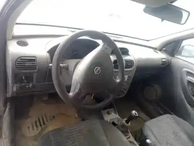 Здавання транспортного засобу opel corsa 3 c 1.3 cdti 70ch manual року 2005 потужний z13dt