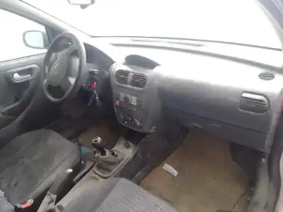 Здавання транспортного засобу opel corsa 3 c 1.3 cdti 70ch manual року 2005 потужний z13dt