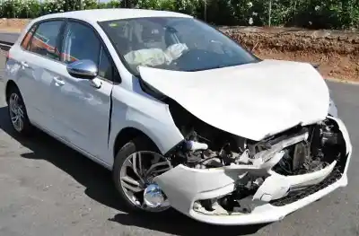 Veículo de Sucata citroen c4 lim. 1.6 blue-hdi fap do ano 2013 alimentado 9h05 / 9hd