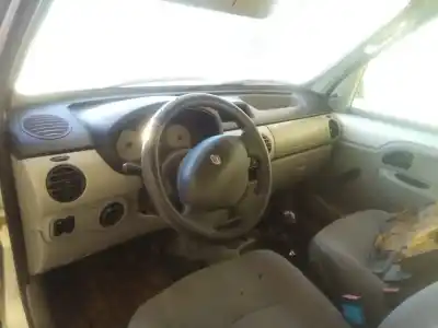 Veicolo di demolizione renault kangoo (kc0/1_) 1.5 dci (kc07) dell'anno 2004 alimentato k9k704