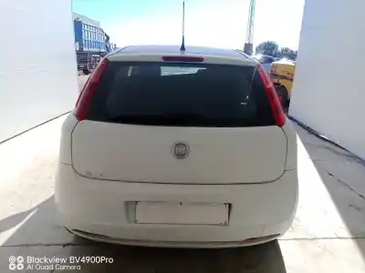 Veicolo di demolizione fiat grande punto (199_) 1.3 d multijet dell'anno 2011 alimentato 199a2000