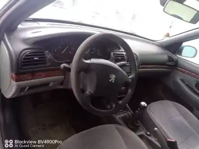 Veicolo di demolizione peugeot 406 (8b) 2.0 hdi 110 dell'anno 2002 alimentato rhz