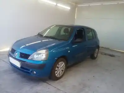 Veicolo di demolizione renault clio ii (bb_, cb_) 1.5 dci (b/cb07) dell'anno 2003 alimentato k9k704