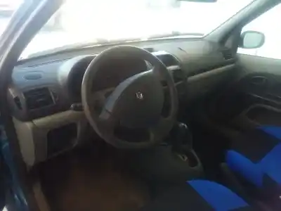 Veículo de Sucata RENAULT CLIO II (BB_, CB_) 1.5 DCI (B/CB07) do ano 2003 alimentado K9K704