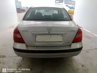 Sloopvoertuig hyundai elantra iii (xd) 2.0 crdi van het jaar 2002 aangedreven d4ea
