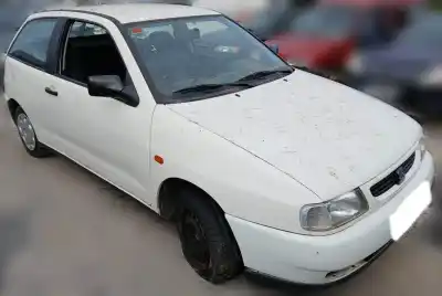 Veículo de Sucata seat ibiza ii (6k1) 1.4 i do ano 1998 alimentado abd,aex,akk,akv,anw,apq,aud