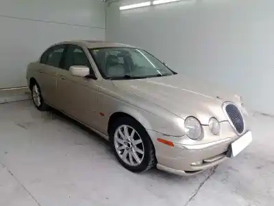 Vehicul casat jaguar s-type 3.0 v6 24v cat al anului 2000 alimentat fc